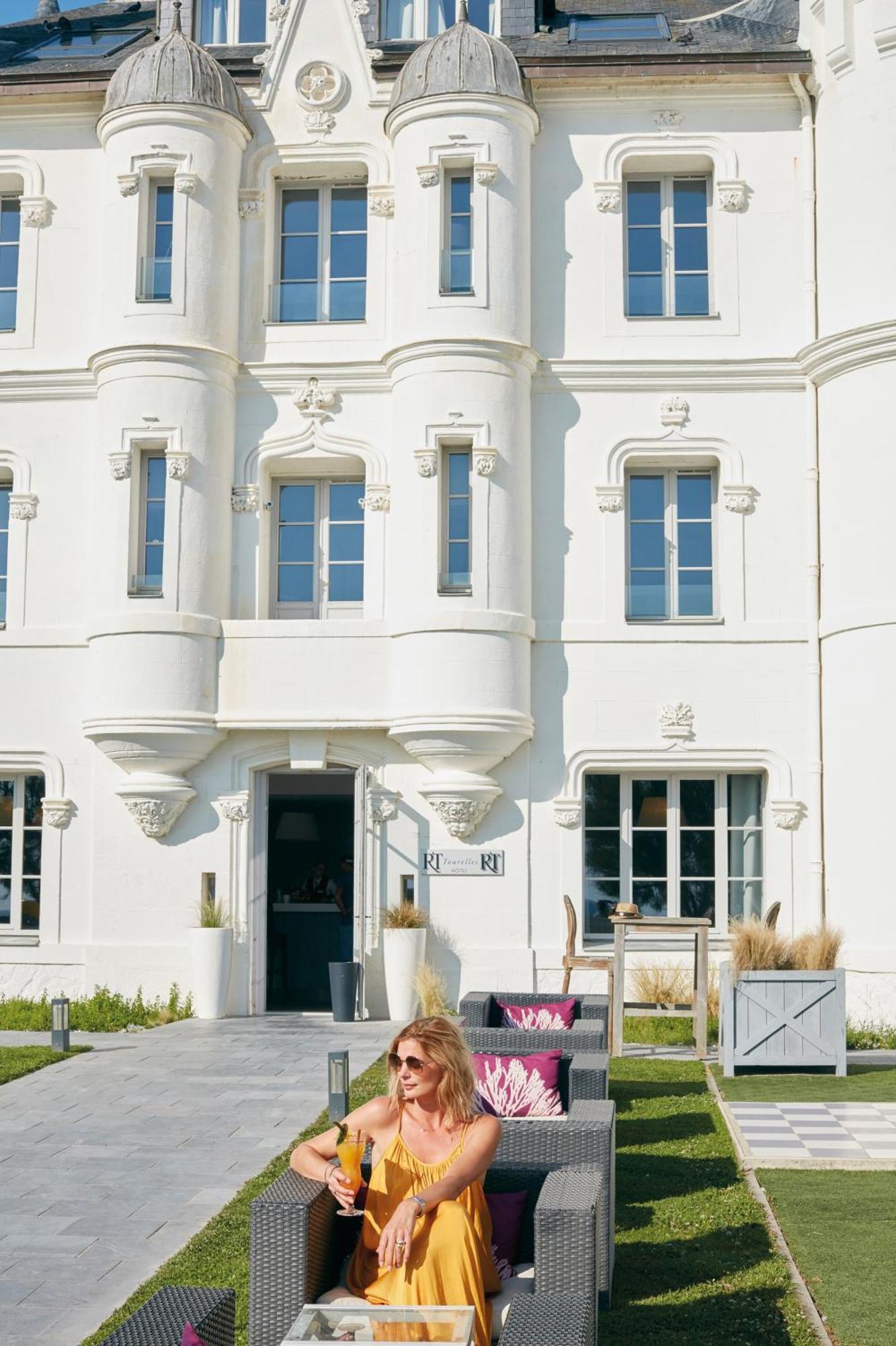 Hotel Chateau Des Tourelles - Relais Thalasso & Spa بورنيشّيه المظهر الخارجي الصورة